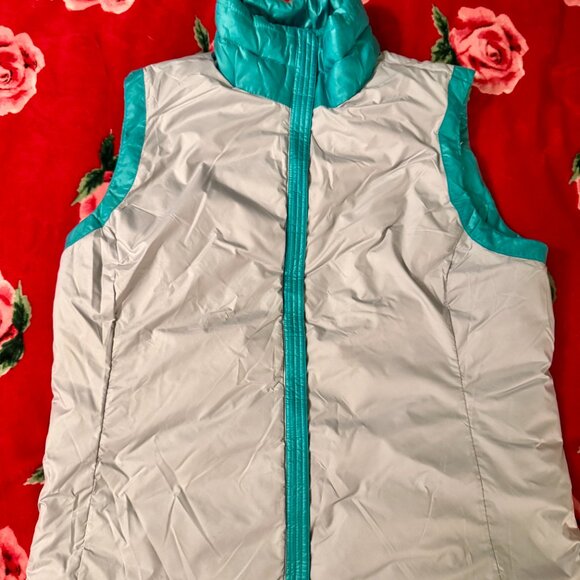 North Face Women’s 550 Reversible Down Vest XL Teal Turquoise Gray Lightweight - Picture 13 of 14
